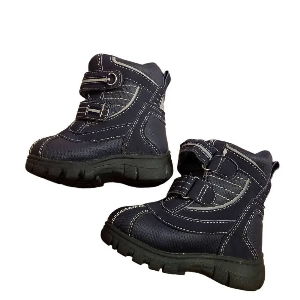 Children's Place boots 6